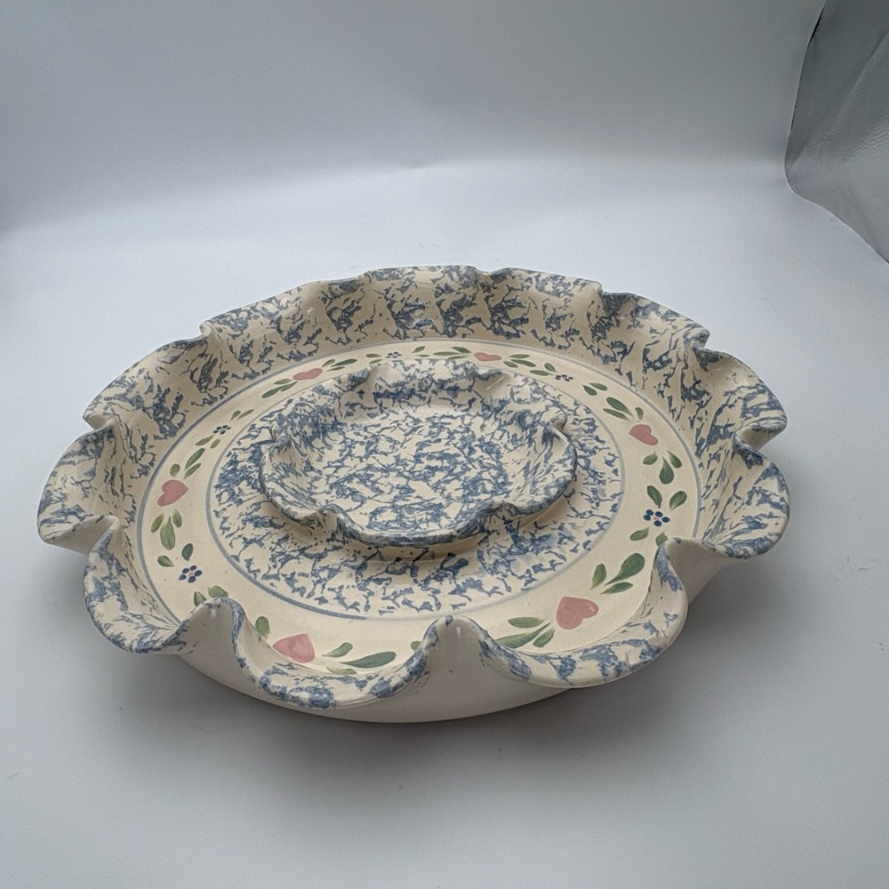 Vintage Floral Scalloped Pottery  Chip and Dip Platter with Hearts - Picture 11 of 13